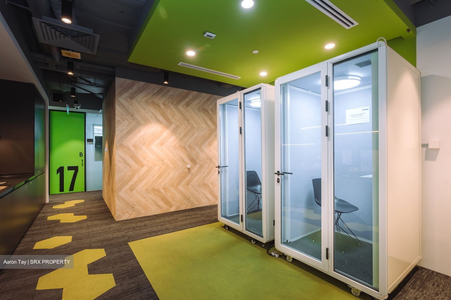 Bugis Junction (D7), Office #552883161